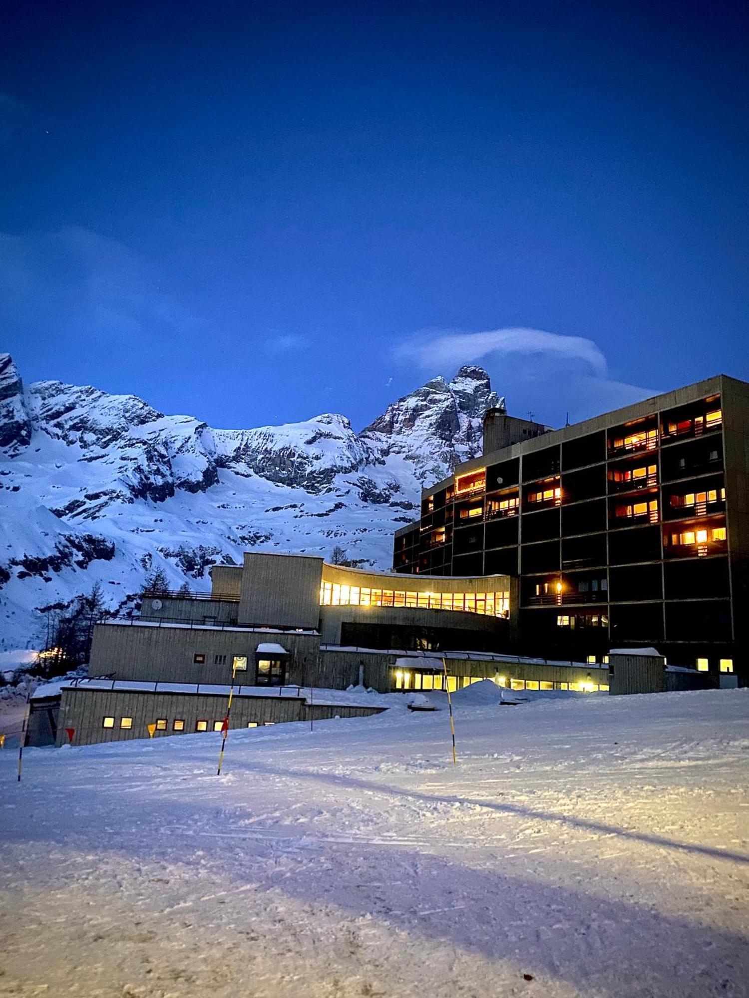 Ski Paradise - Cielo Alto Cervinia 브루일서비니아 외부 사진